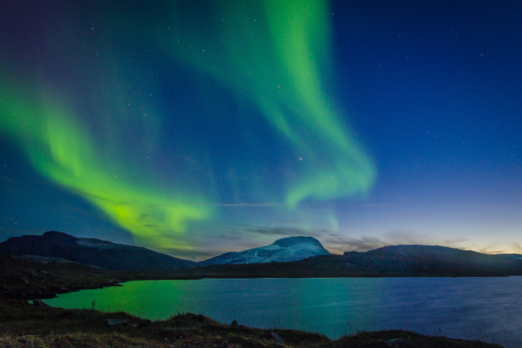 lugares para ver o espetáculo da aurora boreal - memorial - nunca é só uma  viagem