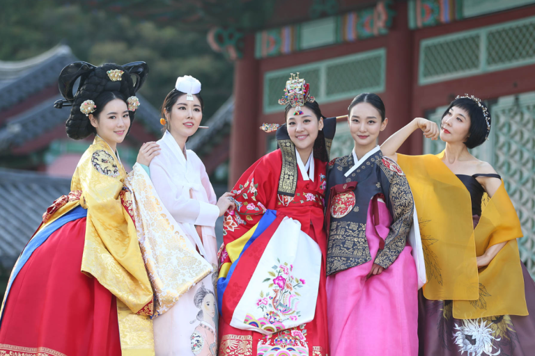 trajes tradicionais da Coreia do Sul e seus significados - memorial ...
