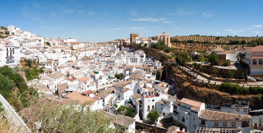 Setenil de las Bodegas, a joia oculta da Andaluzia