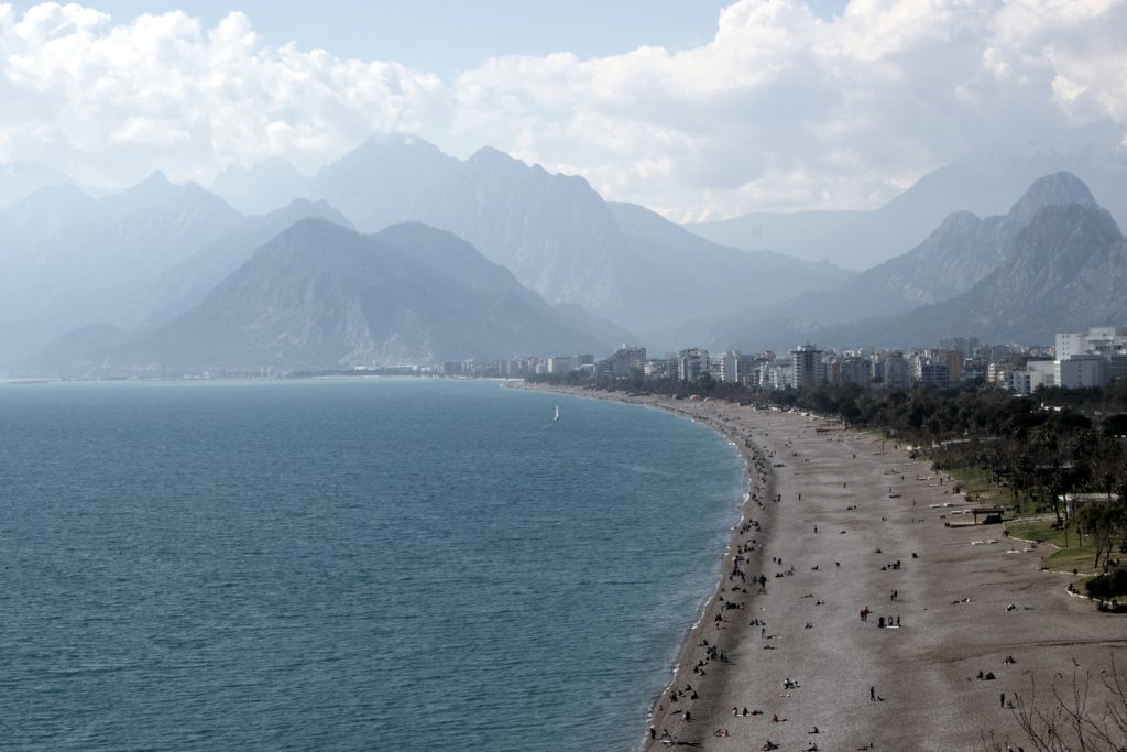 As praias da Antália fazem parte da região conhecida como Riviera Turca